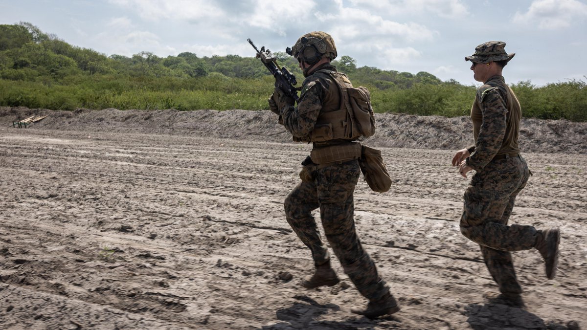 U.S. Marines tweet media