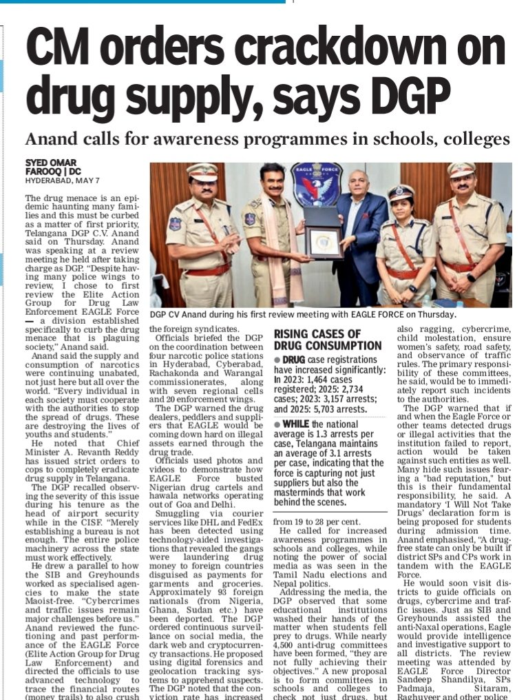 revanthannanews's tweet photo. 🚨Revanth govt steps up anti-drug crackdown
🔹DGP says CM ordered strict action against drug networks
🔹Police to track money trails, dark web and foreign syndicates
🔹Awareness drives planned in schools and colleges
 #DrugFreeTelangana #EAGLEForce @DeccanChronicle @the_hindu https://t.co/rGZnCv16d2