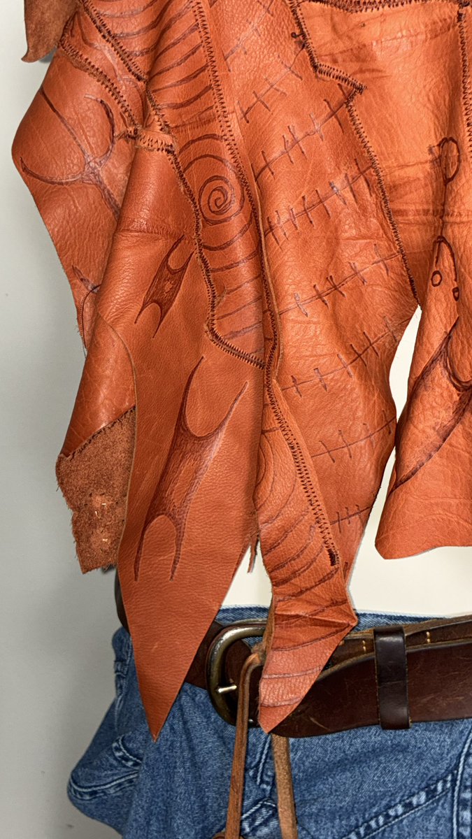 raeyoyoung's tweet photo. Scarification Leather Top by RaeYoYoung https://t.co/q7VGjzY4aU