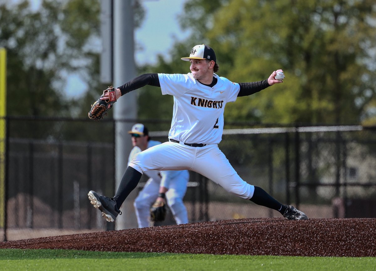 lenny_padilla's tweet photo. Kenowa Hills baseball completed a three-game sweep of Coopersville after an 8-0 win on Thursday. Andrew Lake pitched a three-hitter for the win to help the Knights improve to 16-1. https://t.co/411RJKgjDl