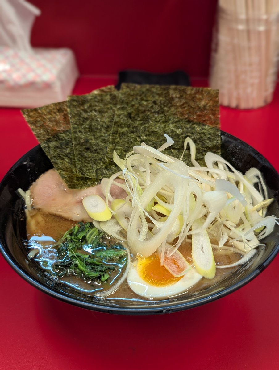 J81hDhqpKP84463's tweet photo. 東京都北区
王子
おうじ家さん

武蔵家系 
濃厚ｽｰﾌﾟ
😋
 
GW疲れ気味天使👼の
ネギーマン

ごちそうさまでした
🙏 https://t.co/OjlvIun3ui