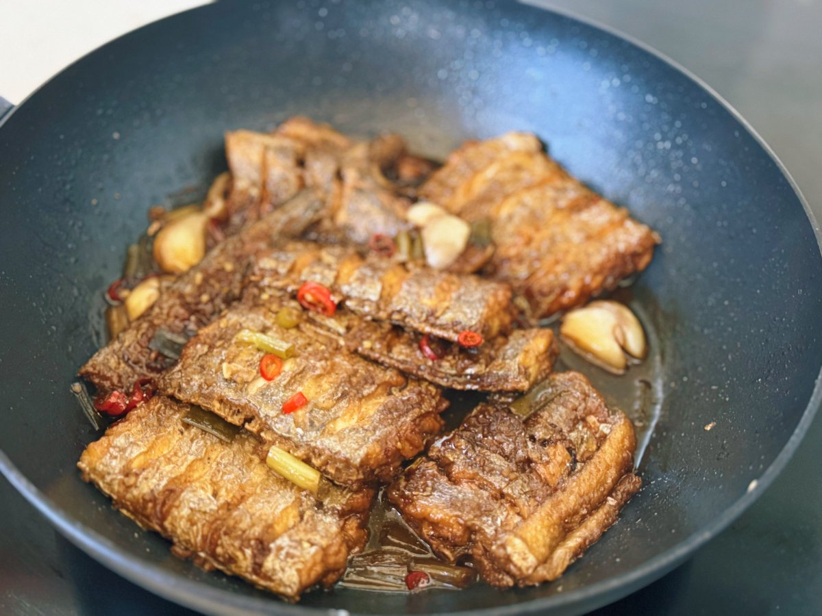 徐同学今天这个鱼做的太好吃了……我消耗掉一个馒头☺️☺️ https://t.co/d9ezgM1JG5