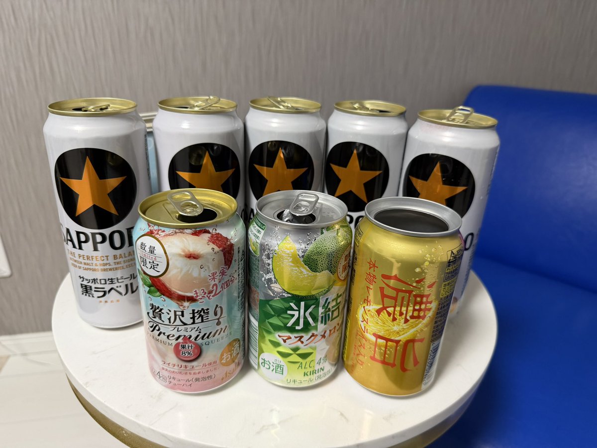Saebacf's tweet photo. ビールがたっくさん♡ https://t.co/EnfRJiIcrP
