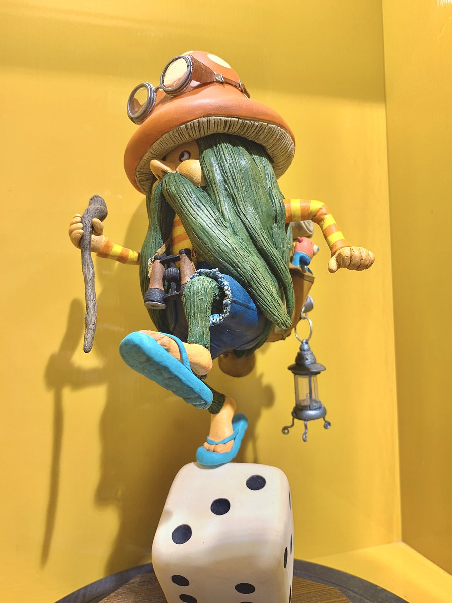 info_how's tweet photo. 【WEST】ririconch個展「float」🍹
後半戦も残り3日です！

ずっと見ていたいお尻のポッテリンたちや
健気に体育座りしてるドキッズたち🦈
愛くるしくてたまりません…🫶
GW終わりの谷中は少し静かな気がします🌷

作家さん在廊は13時頃です！
是非お立ち寄りください🌞

🈺17時まで
staff.U🐟 https://t.co/yDVDheDvCH