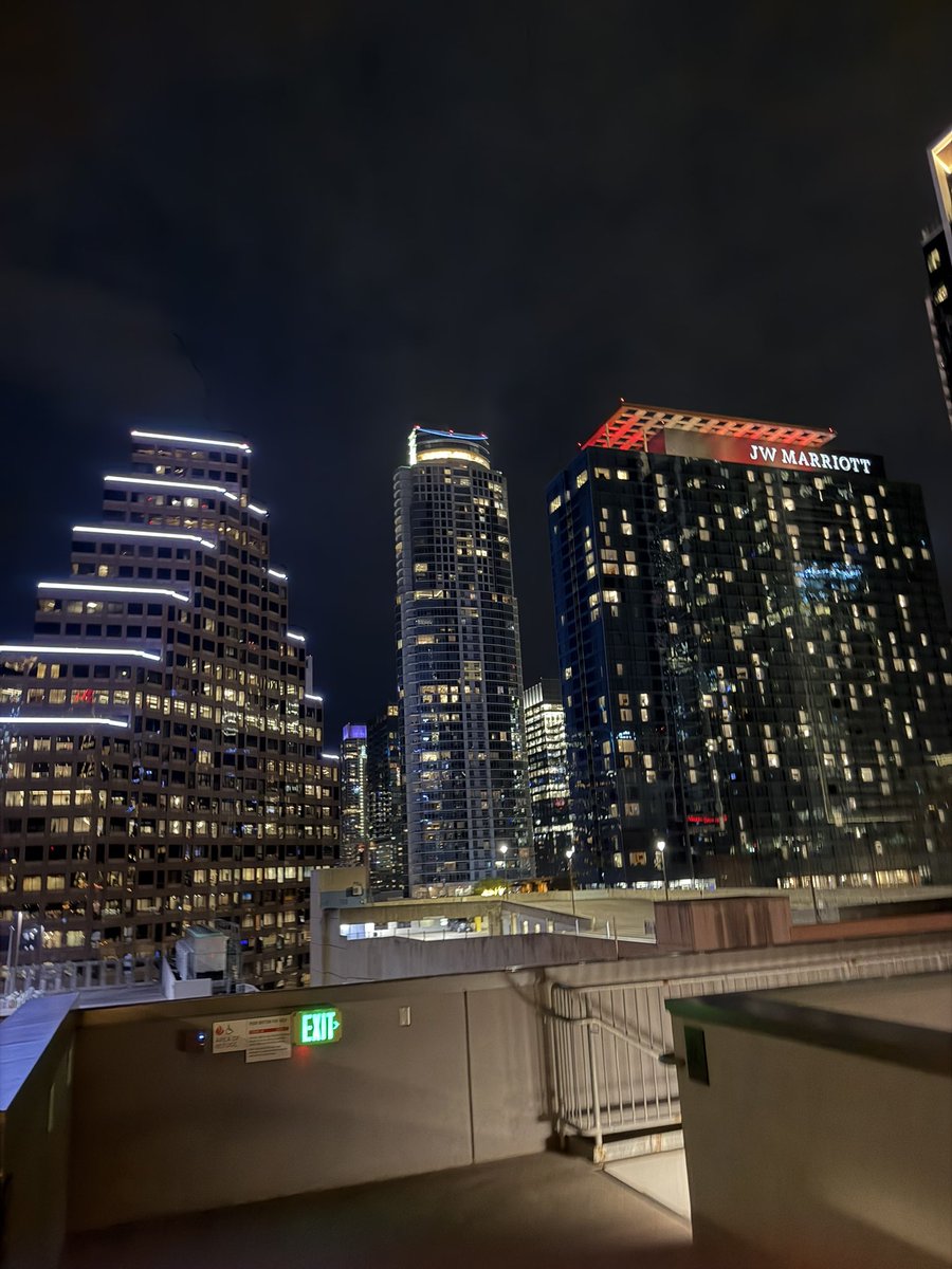 LaxDadRon's tweet photo. This is a great bar but I will not miss Austin in the slightest https://t.co/j7jPsLocsF