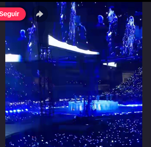 miicchiito's tweet photo. como brillan sus ojitos?😍😍 
#BTS_ARİRANG https://t.co/KfP3F1Zxrk