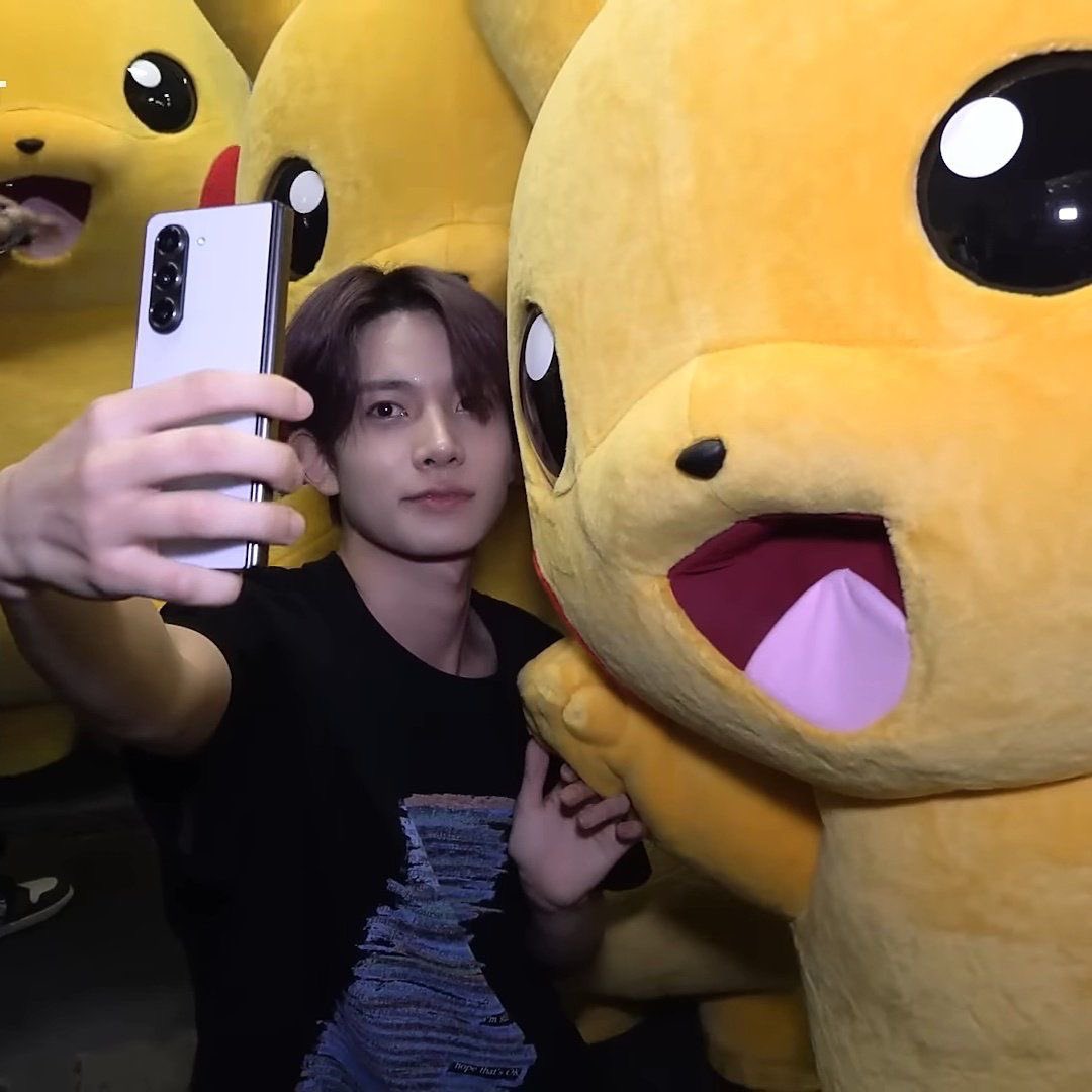 푸 tweet media