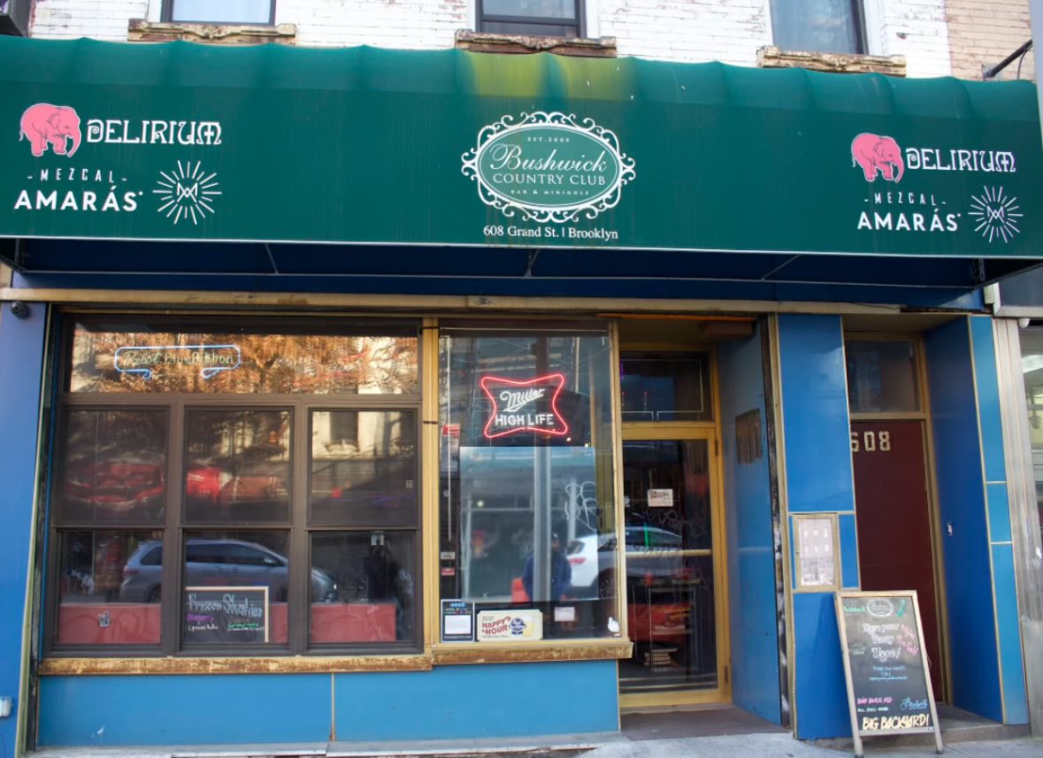 skoalyeah126's tweet photo. Bushwick Country Club, Brooklyn https://t.co/plFhJJOQsP