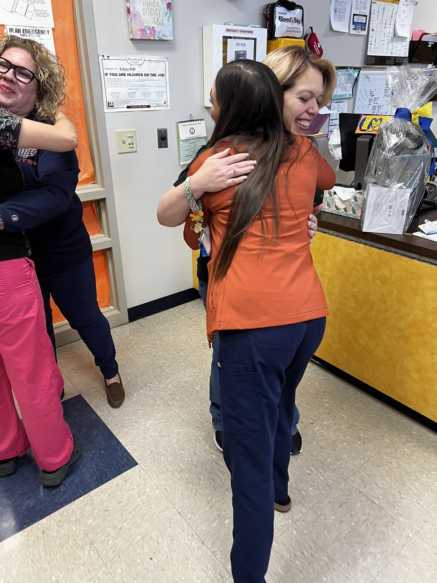 PdlRose's tweet photo. We love our nurses 🧡Thank you for keeping our students healthy and safe! @EMS_Raiders https://t.co/f0yaJ6313T
