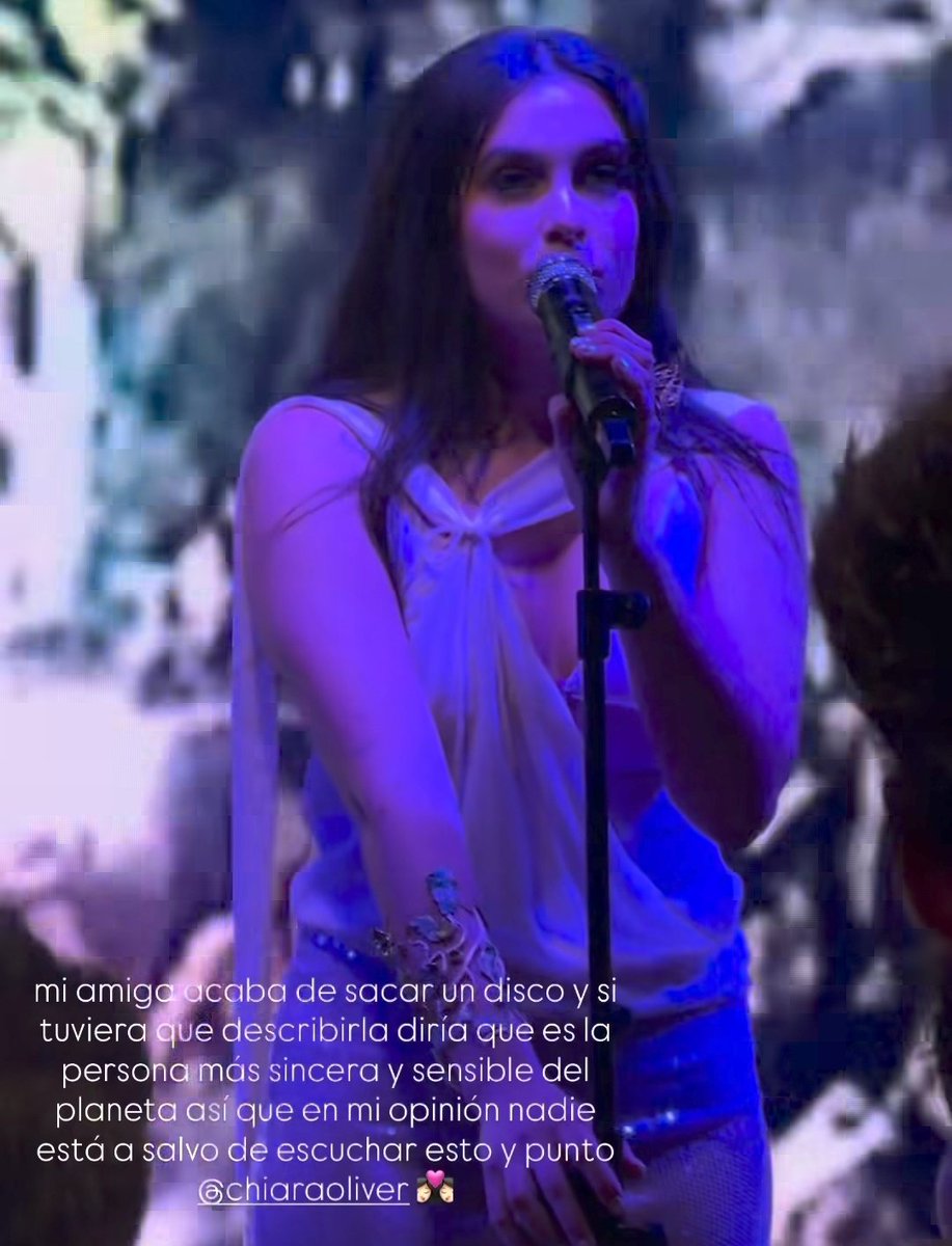 "mi amiga acaba de sacar un disco y si tuviera que describirla diría que es la persona más sincera y sensible del planeta" rus 🥺❤️‍🩹