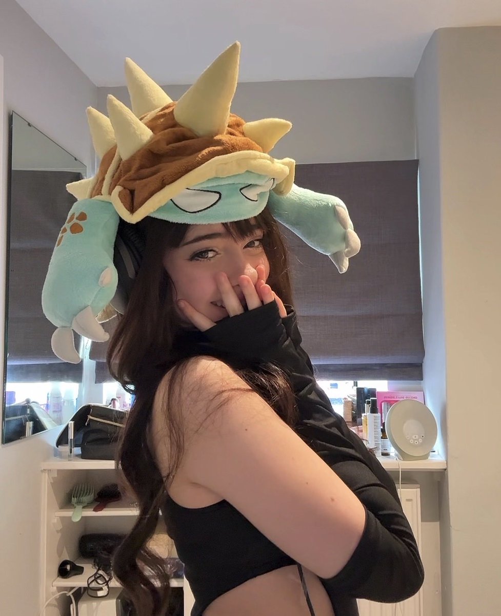 Tenshi ➡️ twitch.tv/tenshi tweet media