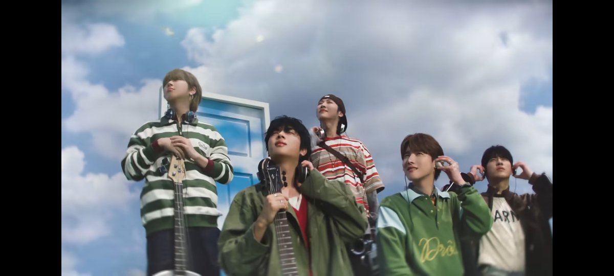 MEROS0T's tweet photo. Baru ngekepoin ONEWE lagi.. setelah 3 tahun coy🥹🥹🥹 (berasa liat mantan) AKHIRNYA MREKA COMEBACK LUCU PLS KEPOIN MEREKA BAND yang ga kalah UMKM jugaa

Rekomendasi lagu:
Aurora, Rain to be, Regulus, Montage, Universe
(Iya memang mereka temanya angkasa ga kyk sebelah hobi mati) https://t.co/zRaD0OymGm
