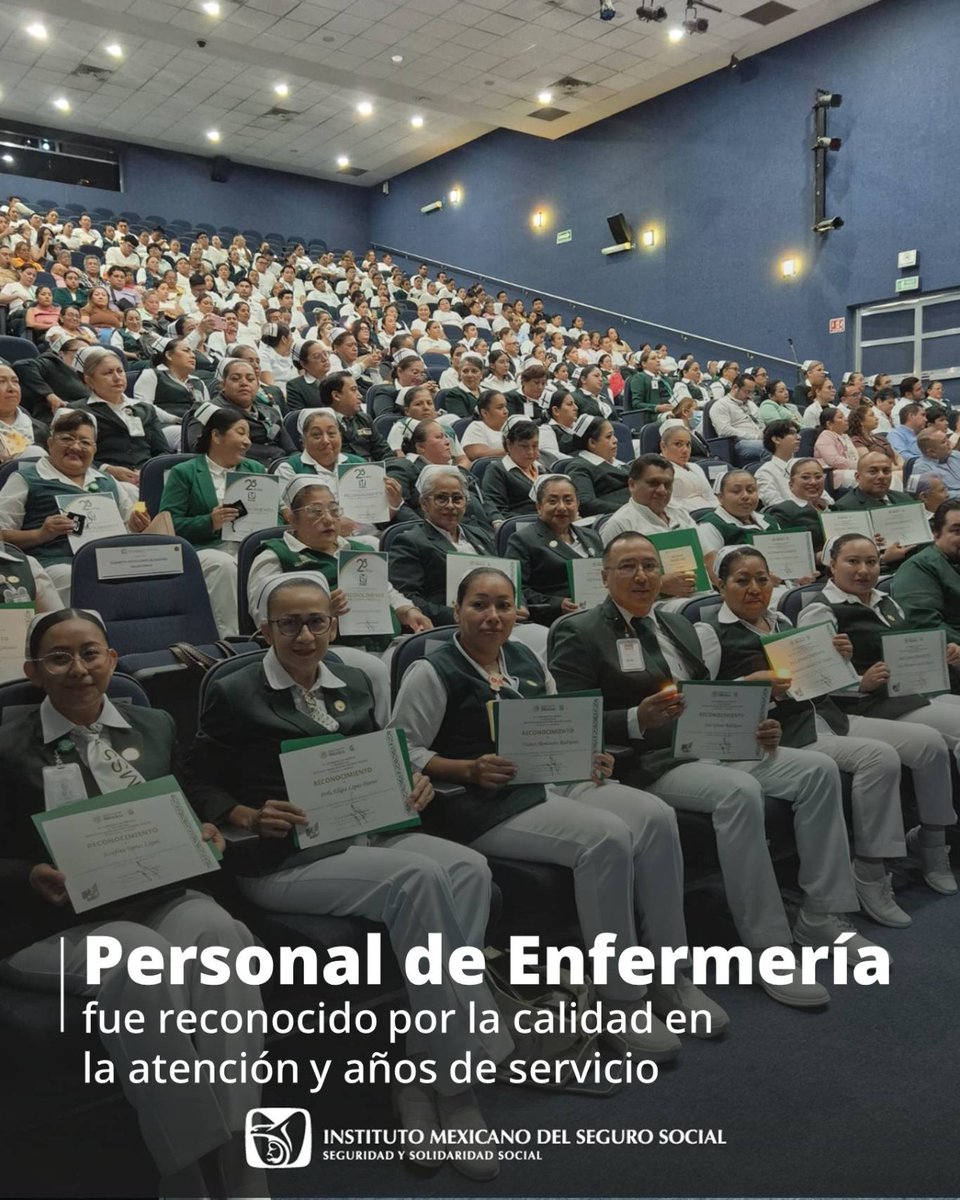 Tabasco_IMSS's tweet photo. Las enfermeras y enfermeros del #IMSSTabasco son el rostro humano de la atención de salud, reflejo del compromiso al cuidado de la población derechohabiente. 🦅 https://t.co/k2MQ7BKUwr
