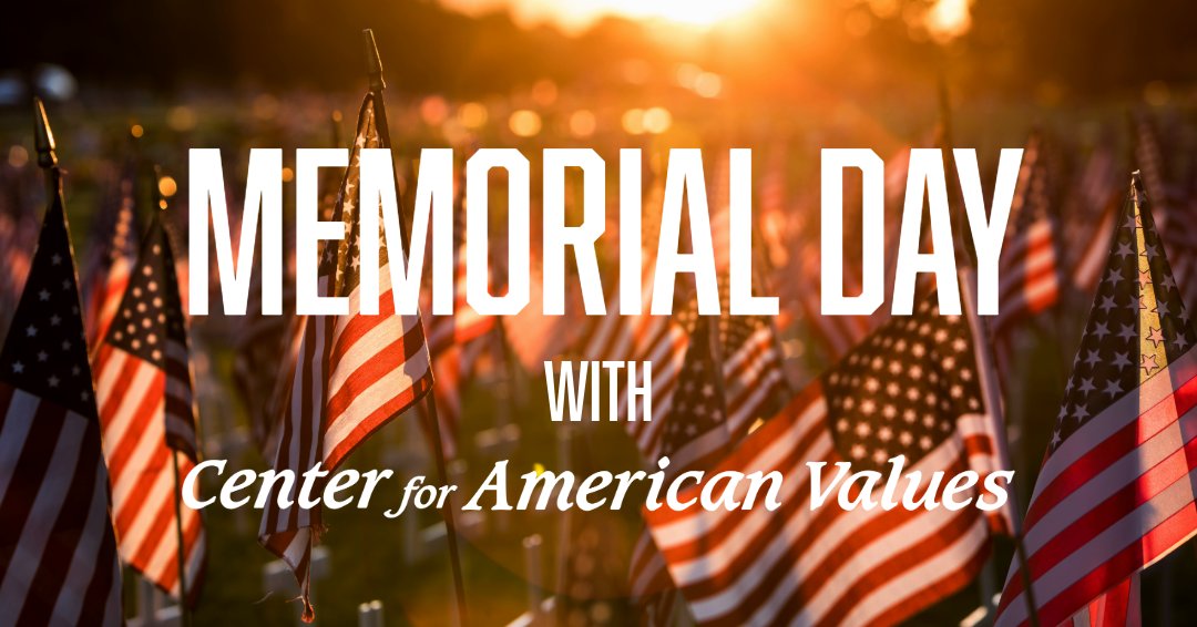 Center4Values's tweet photo. This Memorial Day, the CAV invites our community to join us in honoring those who made the ultimate sacrifice for our nation as we decorate the graves of soldiers buried at Roselawn Cemetery. 
Volunteers of all ages welcome. Please sign up in advance: https://t.co/2zSURf2iHK https://t.co/Baz9fPVeT0