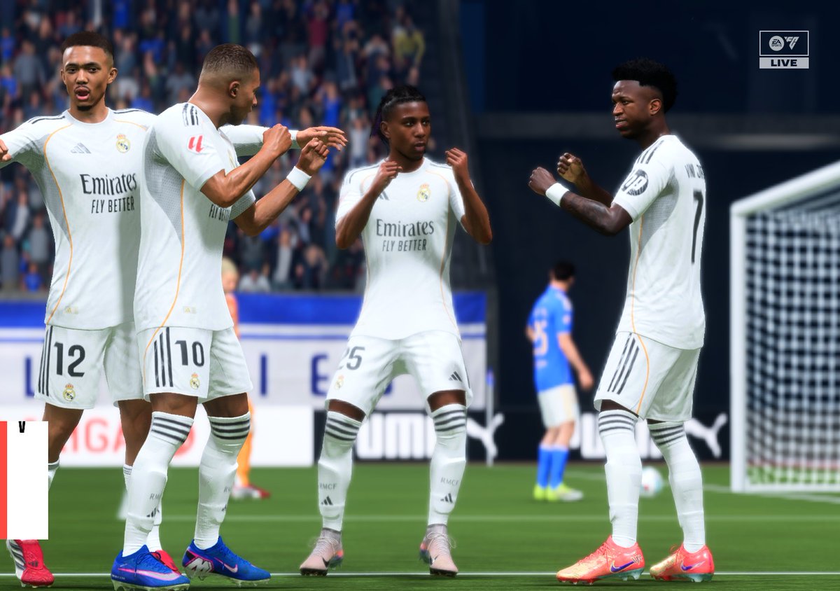 lelec00's tweet photo. E ainda falam q o fifa n é realista https://t.co/BIbAddTART