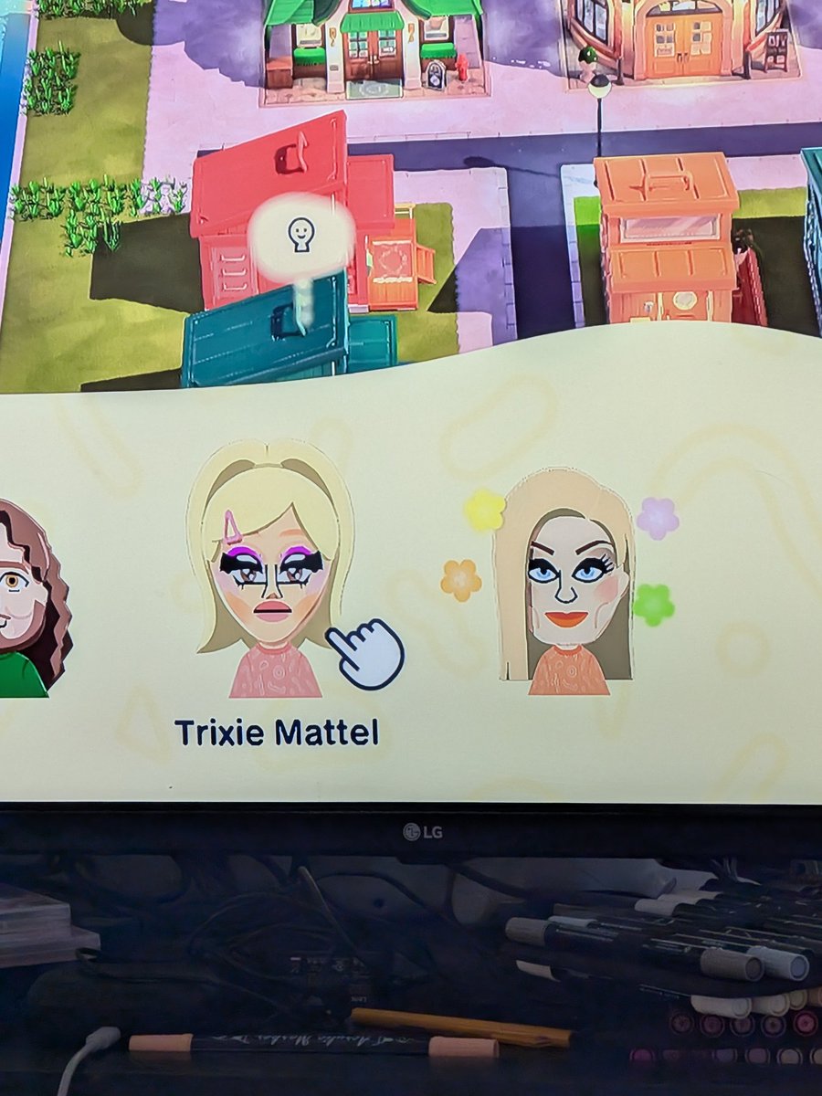 Carofineashell's tweet photo. @trixiemattel Need you to know that our Dr. Manhattan is in love with you because of course he is https://t.co/mFYUCfu65H