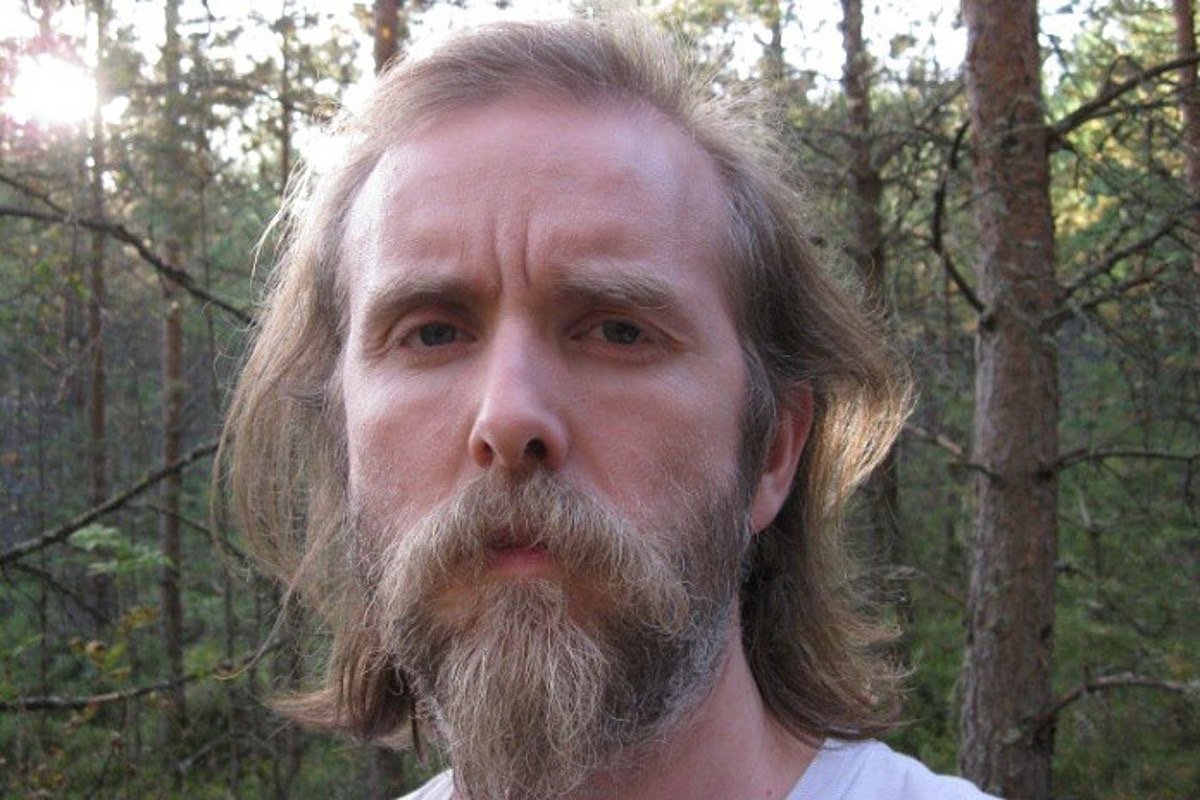 <a href="/popcomes/">✰</a> Varg vikernes