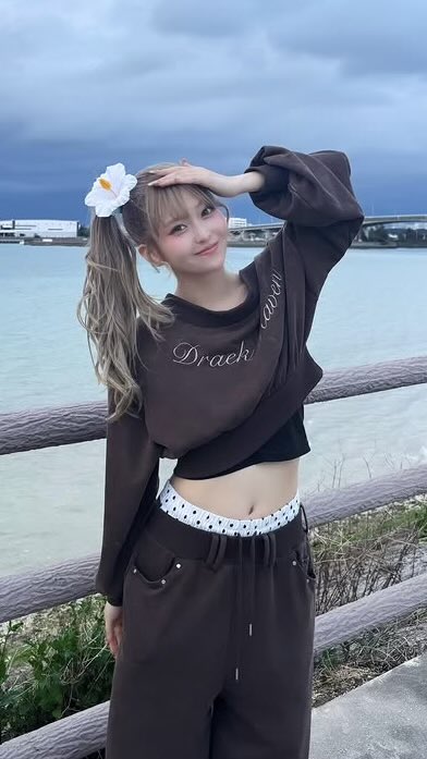 RT @takumi042822: おはよう〜MOMOちゃん 今日、火曜日と思ってたら