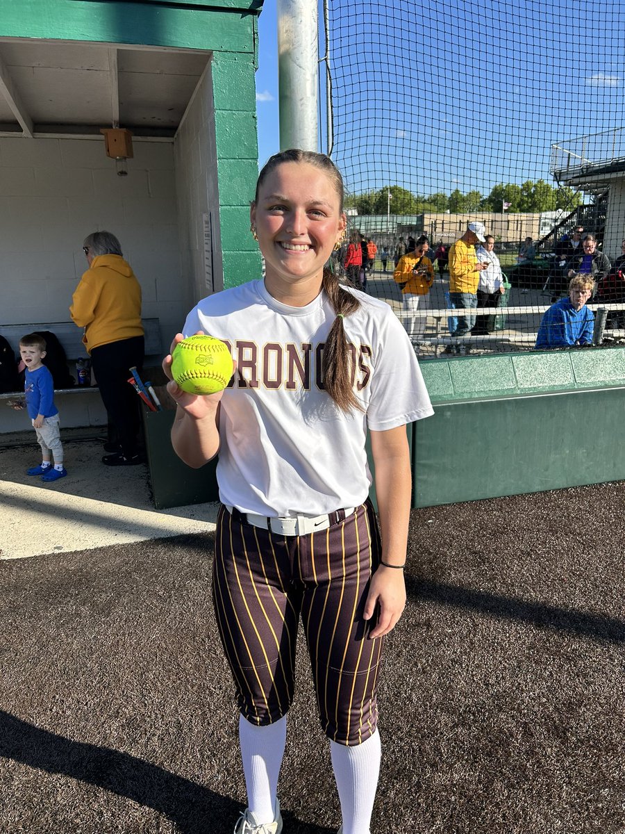 WBHSsoftball's tweet photo. Congrats to @Jaycibarnes10 for breaking the career rbi record. She now has 148, breaking the old record of 147 set by Peyton Young, Class of 2021. https://t.co/PsG2bsZrQ8