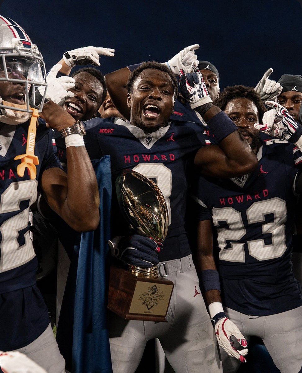 cairee_smith's tweet photo. Howard offered @HuguenotFB @CoachWaddey_HHS @CoachKBurns44 https://t.co/SMPZGzjoxJ