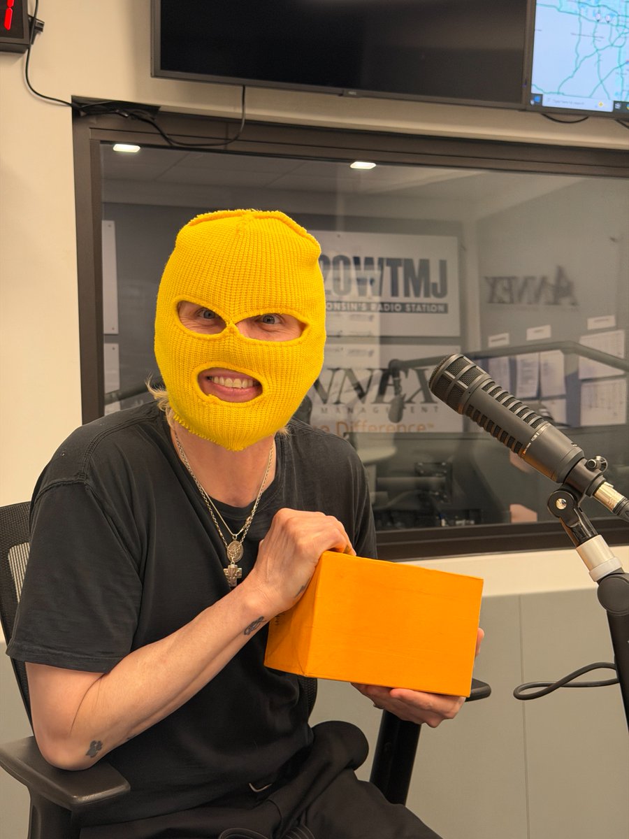 visitmilwaukee's tweet photo. The grate Milwaukee Gold Rush starts tomorrow 🧀 Bring your best block, and someone will leave with real cheddar. 

📍 The New Fashioned - A Bars &amp; Recreation Experience
📅 May 8 | 11 AM – 1 PM

Start the hunt: https://t.co/efmFqCCeJj #visitmke #nttw26 #MilwaukeeGoldRush https://t.co/iSBoUjjGqe