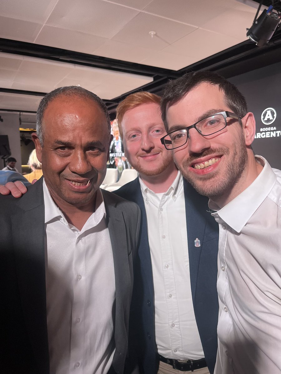 ffc2004's tweet photo. Tell 11 year old me this happens? Bullshit #FFC https://t.co/EfeyHZyA3U