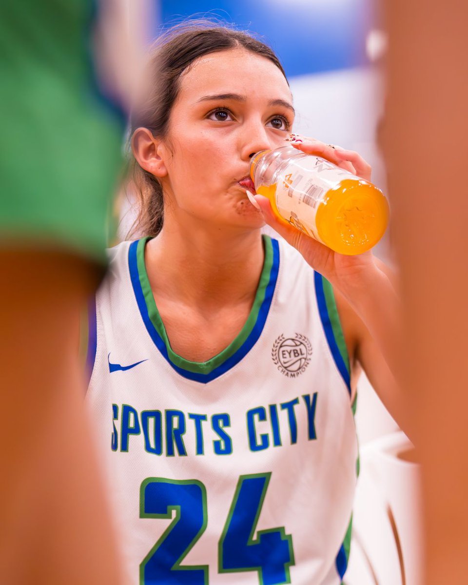 SCA_OH's tweet photo. Impact Player of the Weekend | 17U E40 🔥 

Ella Wiggers had max effort every play. Hustle, 50/50 wins, elite defense, and big-time energy. Made everyone better 💯 

#SCAFam #EliteMindset #NikeFam #2026E40 #RoadtoChi #JustDoIt #sisterhood https://t.co/wVkHs0RerY