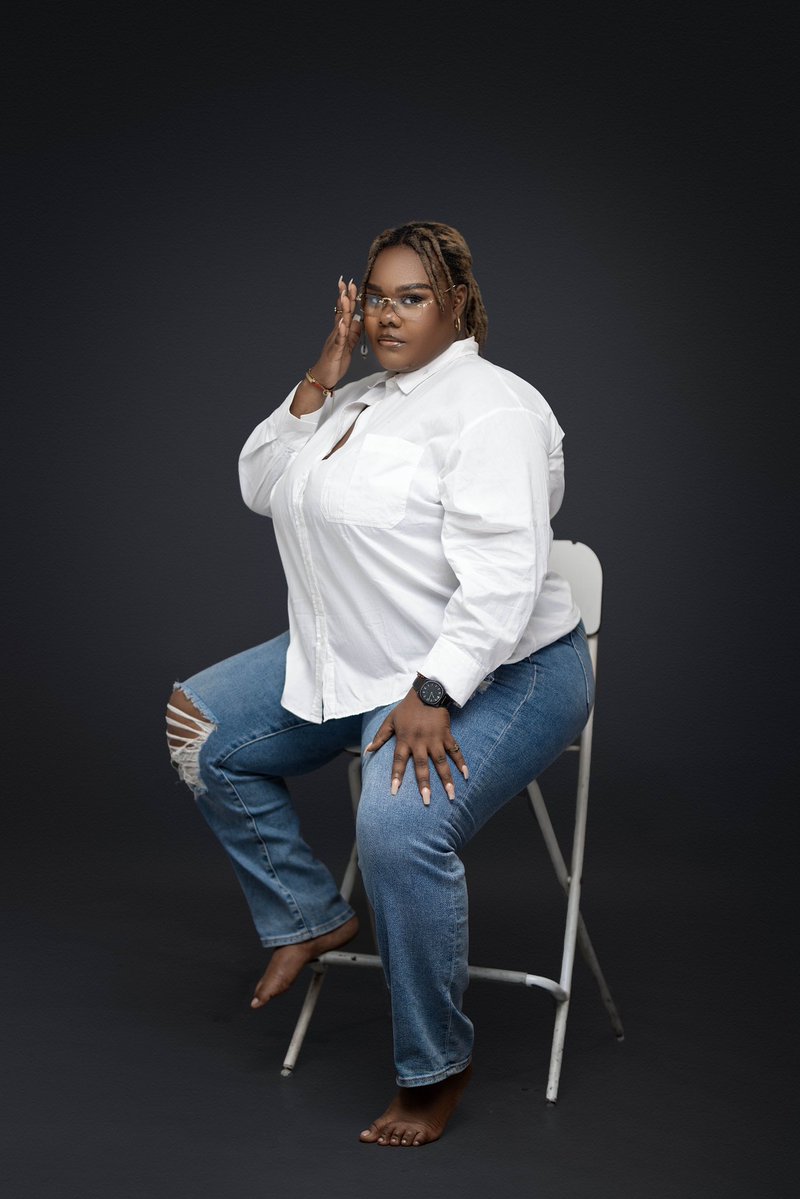Cynthia Moss🥂 tweet media