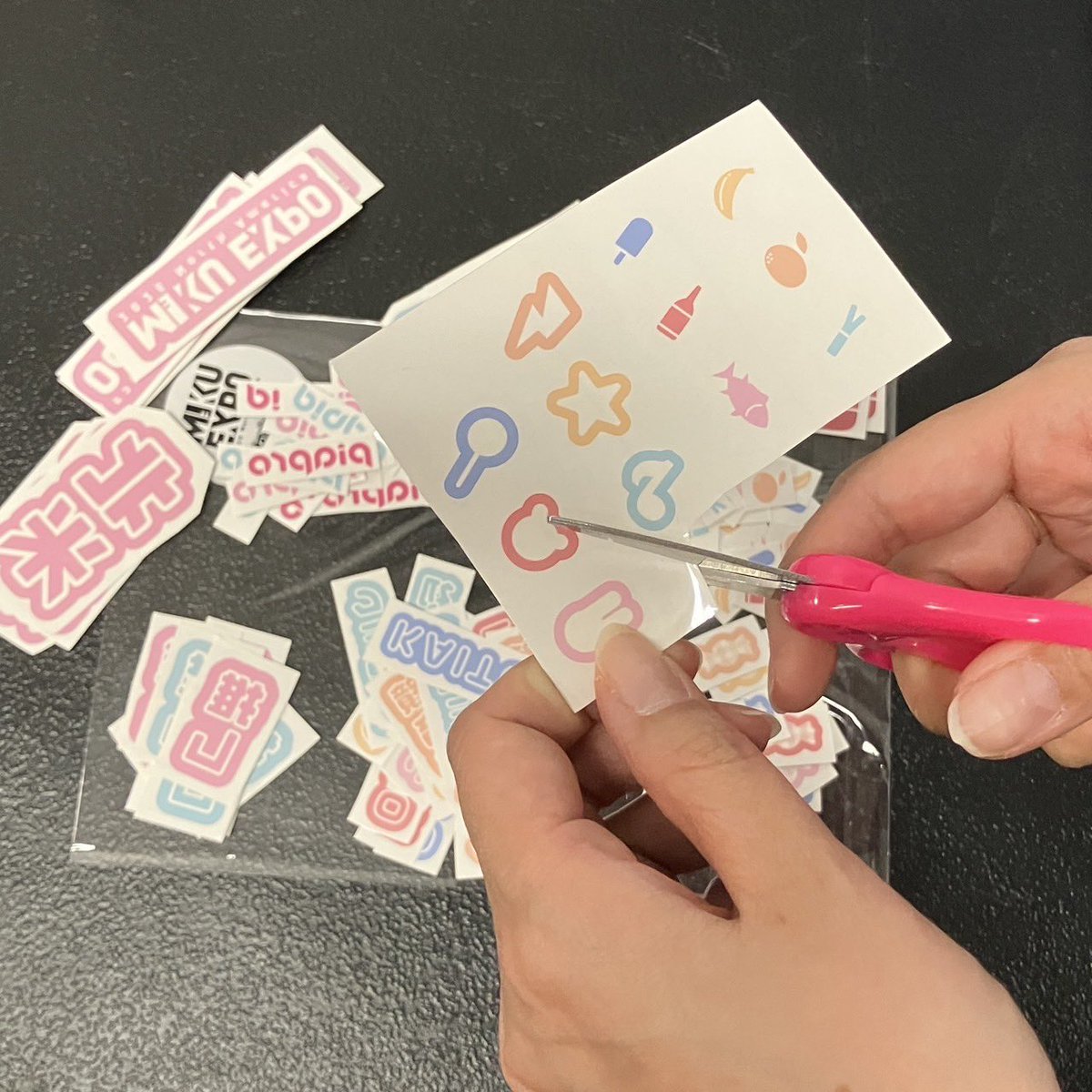 MIKU EXPO tweet media