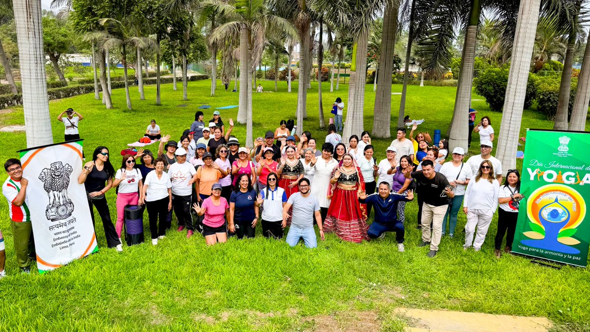 India in Perú tweet media