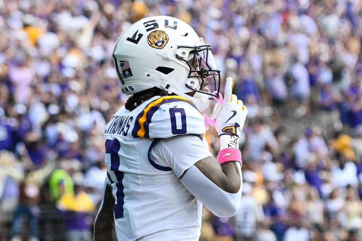 Ben Johnson was so excited about the prospect of coaching Zavion Thomas that he was literally drawing up plays before the #Bears even drafted him. The story behind it all is something else.