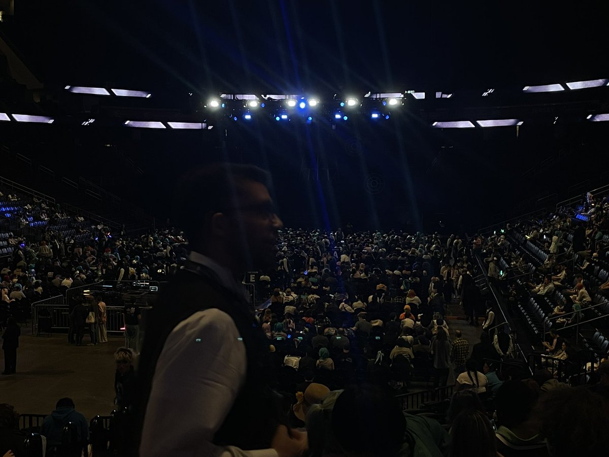 CatGoddesInSnow's tweet photo. AT MIKU EXPO w/@pvppyb0yzz https://t.co/dgfH7DmIDf