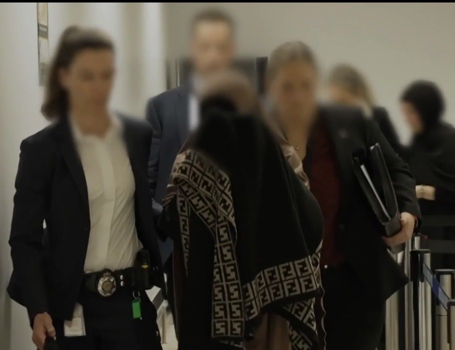 news_australian's tweet photo. Do you support sending these ISIS brides to a very remote Australian island like New Zealand, and then cutting off all air and sea links so they can’t return?
Yes or No?
#auspol #isisbride https://t.co/L1nDwBgplK