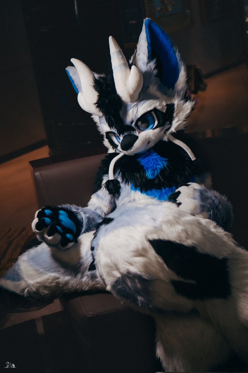 RanRan °˖✧✧˖°ページ RanRan 藍藍|| 罗宋|| 青爪🔜 UTFG (@Randaeyote) / Posts / X