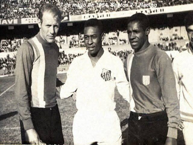 FEDERICO SACCHI, PELÉ y DORVAL, 7 de mayo de 1964, Racing 1 Santos 2.
Amistoso.
<a href="/litotrabes/">LITO TRABES</a>
<a href="/carlosakd53/">Carlos Gonzalez</a> <a href="/768903/">Xardain⭐⭐⭐</a> <a href="/albertogiacumbo/">alberto giacumbo</a> <a href="/Sobreviviente65/">Eduardo la sombra</a> <a href="/bevilacqua_dany/">Dhb</a> <a href="/historicoracing/">La Historia De Racing</a> <a href="/lic_spital/">Lic.Julián Spital</a> <a href="/sergiocareca7/">sergio luccisano</a> <a href="/ReySerWal/">Sergio W. Aguirre</a> <a href="/crpaoladi/">La Heladera</a> <a href="/AdrianG_Alberto/">Adrian de Racing</a> <a href="/hugormartin/">Hugo Martin</a> <a href="/egallizzi/">Emi²² 👉🏻😛</a>