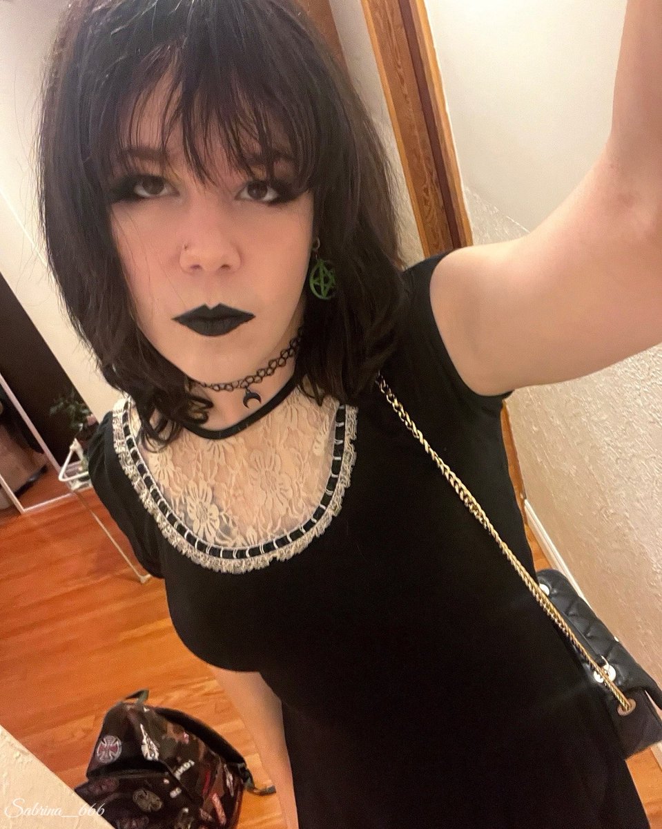 🎀 𝒮𝒶𝒷𝓇𝒾𝓃𝒶 🎀 tweet media