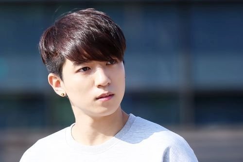 러뷰 tweet media