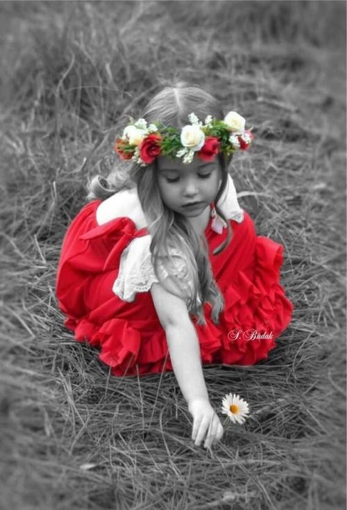 Biny_Coelhinha's tweet photo. ꧁ 🌼𑜞᭄☀️"Qdo ao redor do seu exterior estiver caótico,encontre refúgio em seu amor próprio e na sua fé,confiando qe,eventualmente ficará claro,tudo;absolutamente tudo terá sentido pra você."
─By Coelhinha
  ꧁ 🌼𑜞᭄☀️
#photography #misFrases #Abnizia https://t.co/PYrbBAhg0V https://t.co/Q3xdCzi0OQ