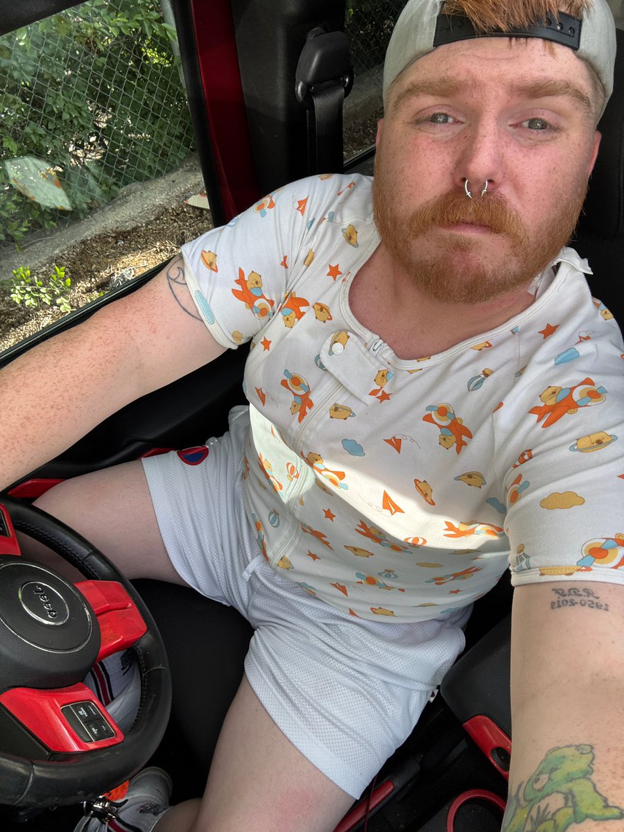 Brennon Exposed Diaper Fag tweet media