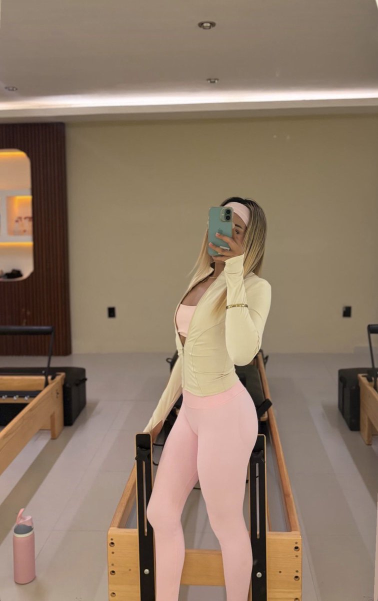 MarquezMilf47's tweet photo. Hoy mis putitas tuvieron sus clases de pilates 🤭
Si alguien quiere servicio con ellas, ya están disponibles ❤️‍🔥🔥
#cdmx
#JuevesDeExhibición https://t.co/N6JfvfM6az