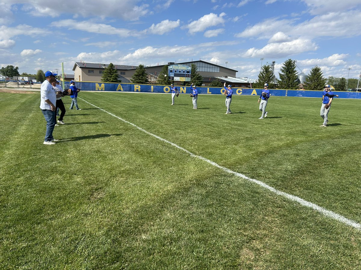 MLFlyers_sports's tweet photo. Senior night Walk-off Victory! ML 2 Versailles 1. #finaltoss https://t.co/nCQt41sS5D