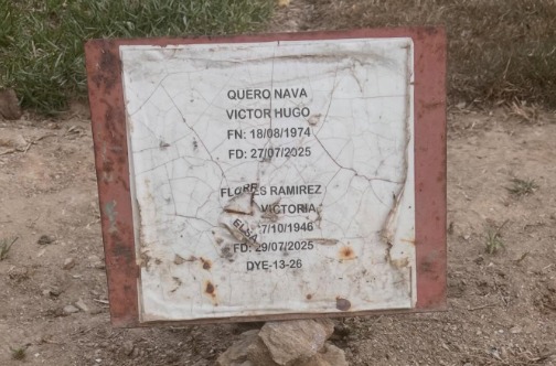 Alconde's tweet photo. Qué dolor tan grande sentimos por la muerte de Víctor Hugo. Y por la señora Carmen Teresa Navas, quien tuvo que vivir la horrible experiencia de ir al sitio donde enterraron a su hijo y la inhumana lápida que le colocaron. Nuestras oraciones 🙏🏻🙏🏻 para él, ella y su familia. #7May https://t.co/dDIWpTiLx0