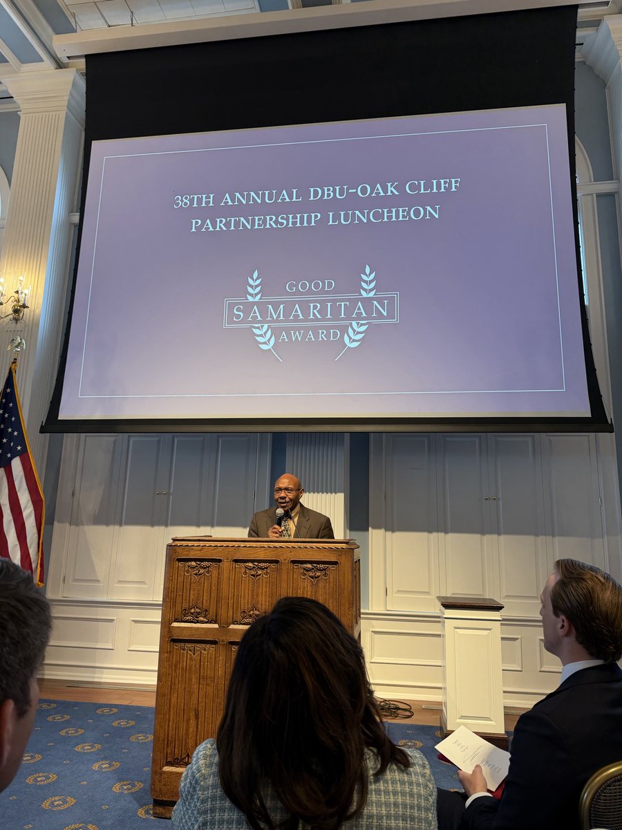 ACSIPresident's tweet photo. Dallas Baptist University’s Oak Cliff-Partnership Luncheon/Good Samaritan Award…DBU President Dr. Adam Wright honored Pastor Chris Simmons…Pastor Simmons is a great friend, and an amazing servant-leader!! https://t.co/dspszhnT40