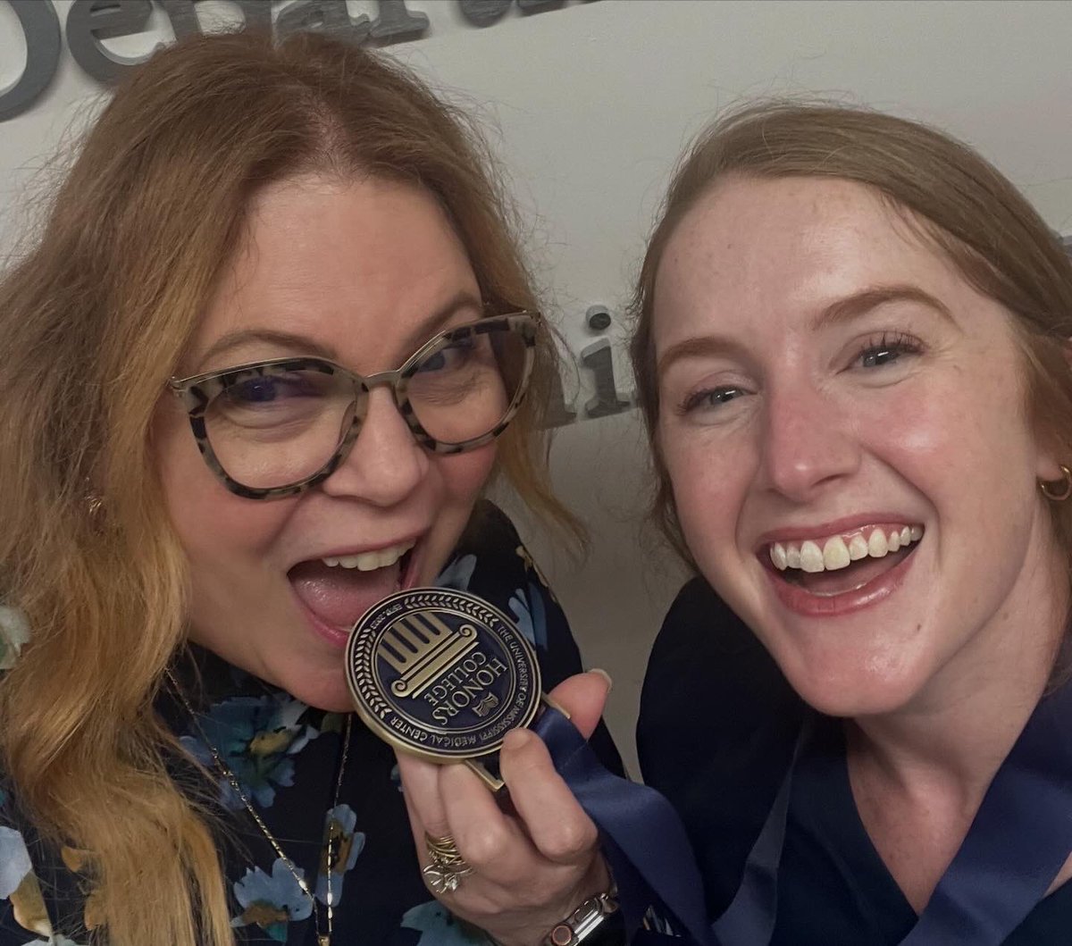 UMMCRads's tweet photo. Congrats to Dr. Aubrey Smyly, Logan Lamar, and Mary Snyder—inaugural graduates of the UMMC Honors College 👏🌟  

A historic, first-of-its-kind program redefining health education. Proud of your impact and what’s ahead! 💫 https://t.co/FHET1v6eC4