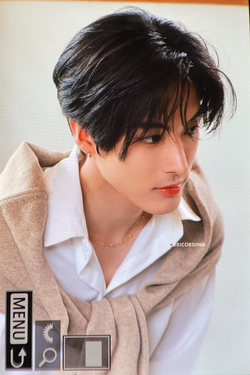 angelina˚ ༘♡ tweet media