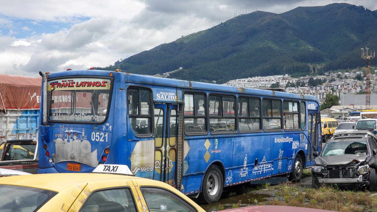 NoNegligencia's tweet photo. En el CRV Bicentenario sigue —visible para todos— el bus de Translatinos de RM 0521.
Tomé la foto hoy a las 12:24.
El caso de este bus es un excelente ejemplo para mostrar favores y quizá ‘amores’ entre entidades municipales y esa operadora.
En mi documentación el primer…
1/9 https://t.co/inNlb15PyO