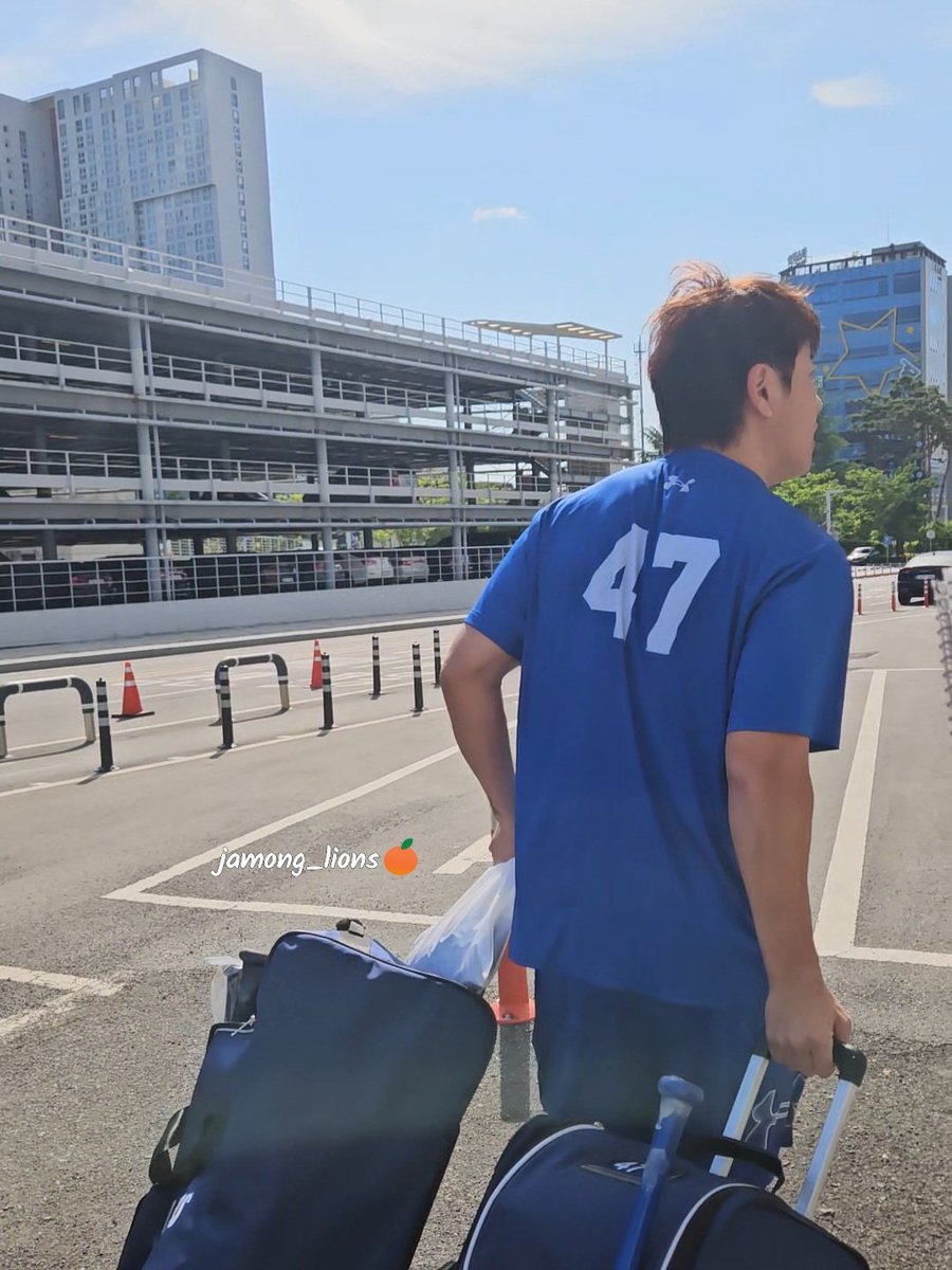 미친 강민호 마산 출근함ㅠㅠㅠ 오늘 경기 뛴대요😭
