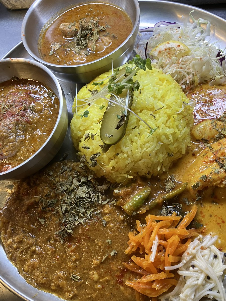 「1人でも気軽に入れて体が整うんだよね」✨
教えたくなるランチ
週末前も町田で誠実に

本日の3種🍛
🍃町田カシミール
🐟マスタードフィッシュ
🌿ネパール山椒香る鳥牛蒡キーマ
🥗副菜4種付

✅100%米油・低塩分・無化調🌿
✅グルテンフリー
🥤ドリンク付！
自分へのご褒美に✨ 
#Jamming #町田ランチ