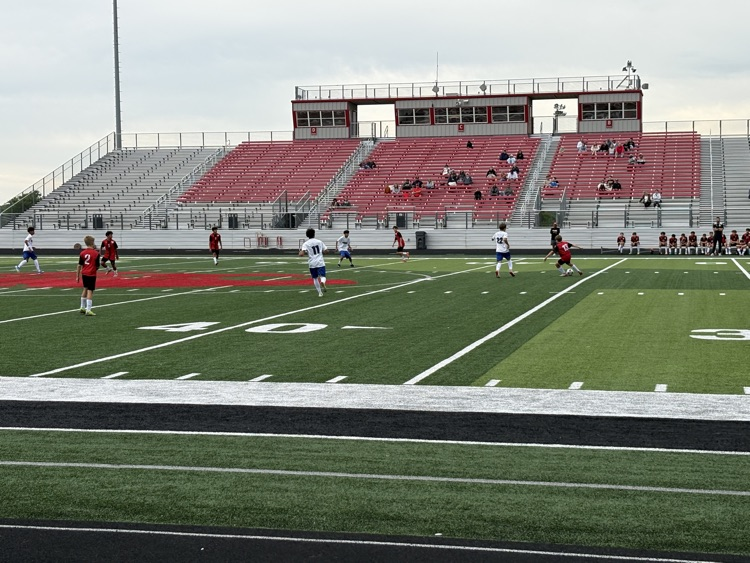 whatsnewatrjh's tweet photo. Soccer played at Lorena tonight, and both teams won! Girls won 1-0 and boys 8-0. Great job by both teams! #RobinsonISD https://t.co/I37RixxMZl