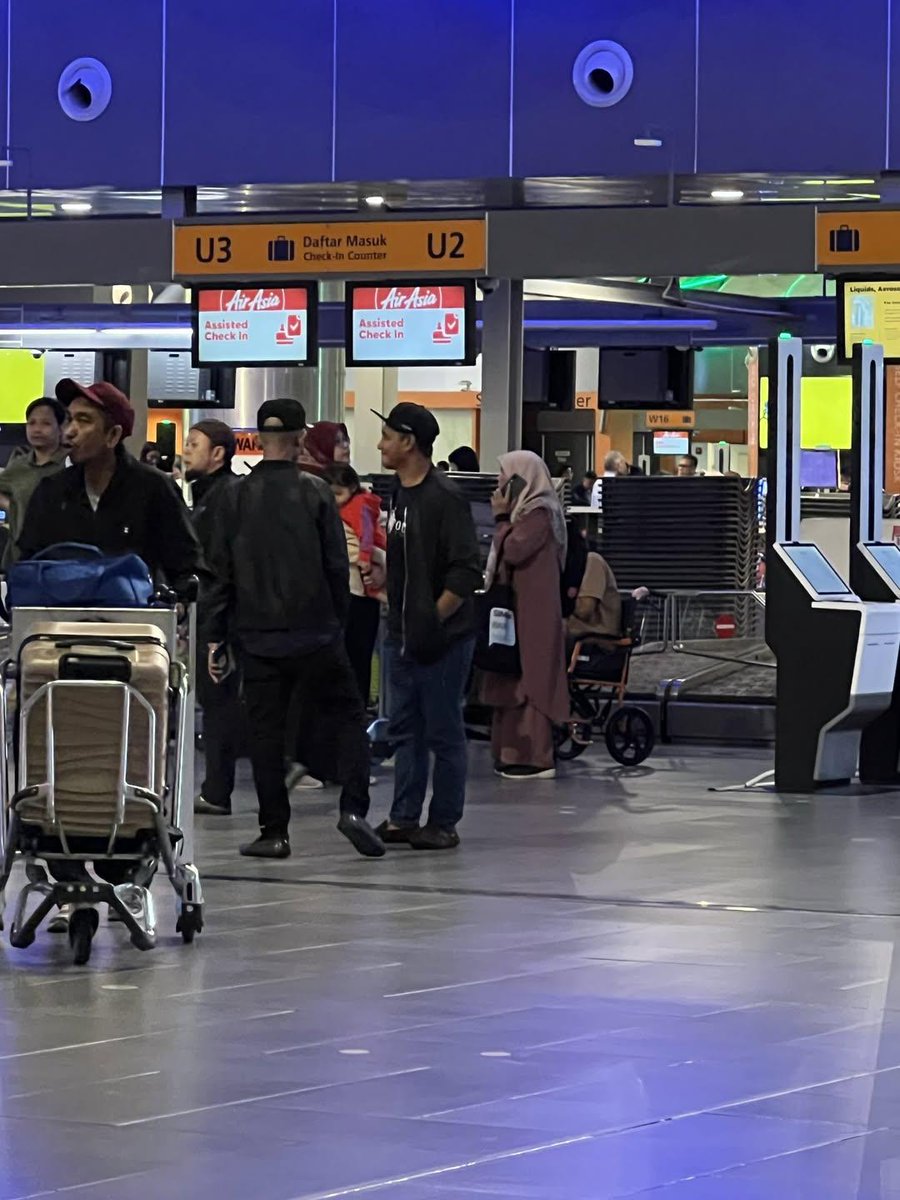 Travel Jimat tweet media